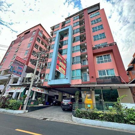 Aryan Suites Hotel Bangkok Exterior foto