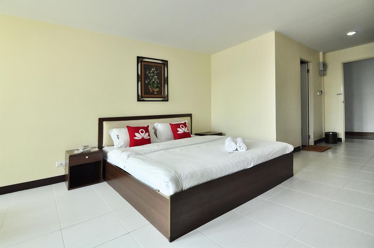Aryan Suites Hotel Bangkok Exterior foto