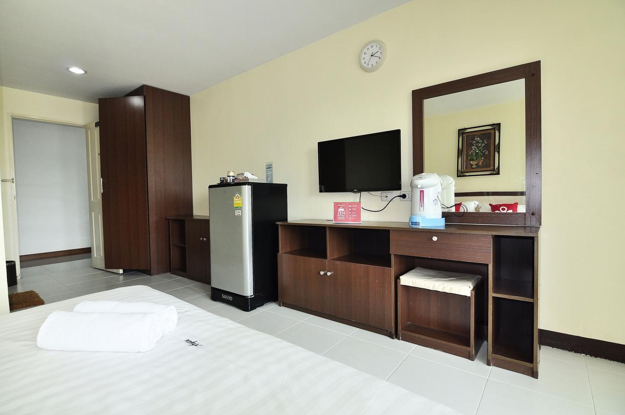 Aryan Suites Hotel Bangkok Exterior foto